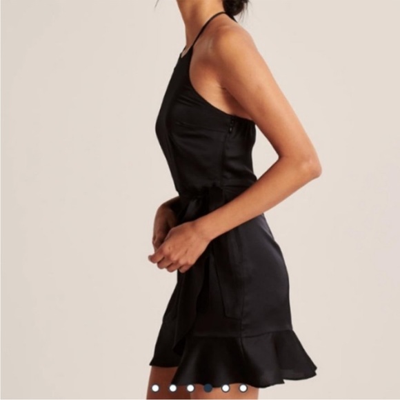NWT Abercrombie Ruffle Hem Halter Dress - Picture 3 of 6